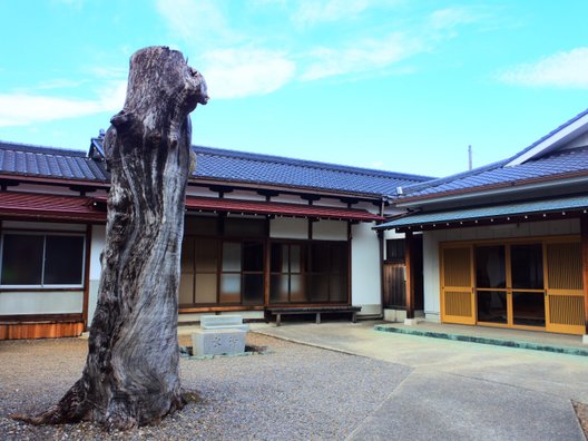片山八幡神社