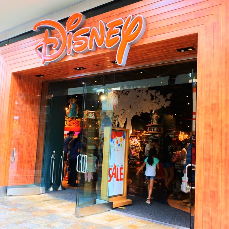 Disney store ALAMOANA