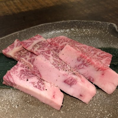 焼肉 マル