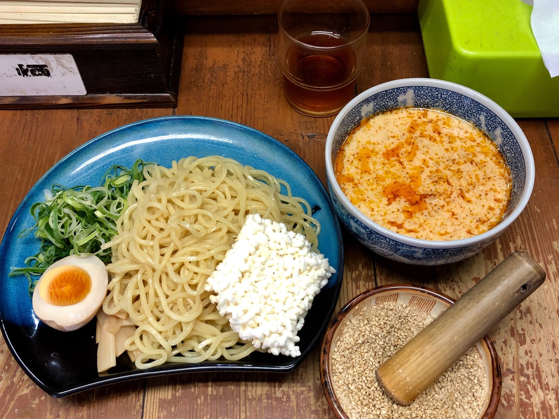 知る人ぞ知る梅田の絶品麺3選！観光でも食べたい大阪・キタの坦々麺、肉うどん、かすうどんをご紹介☆