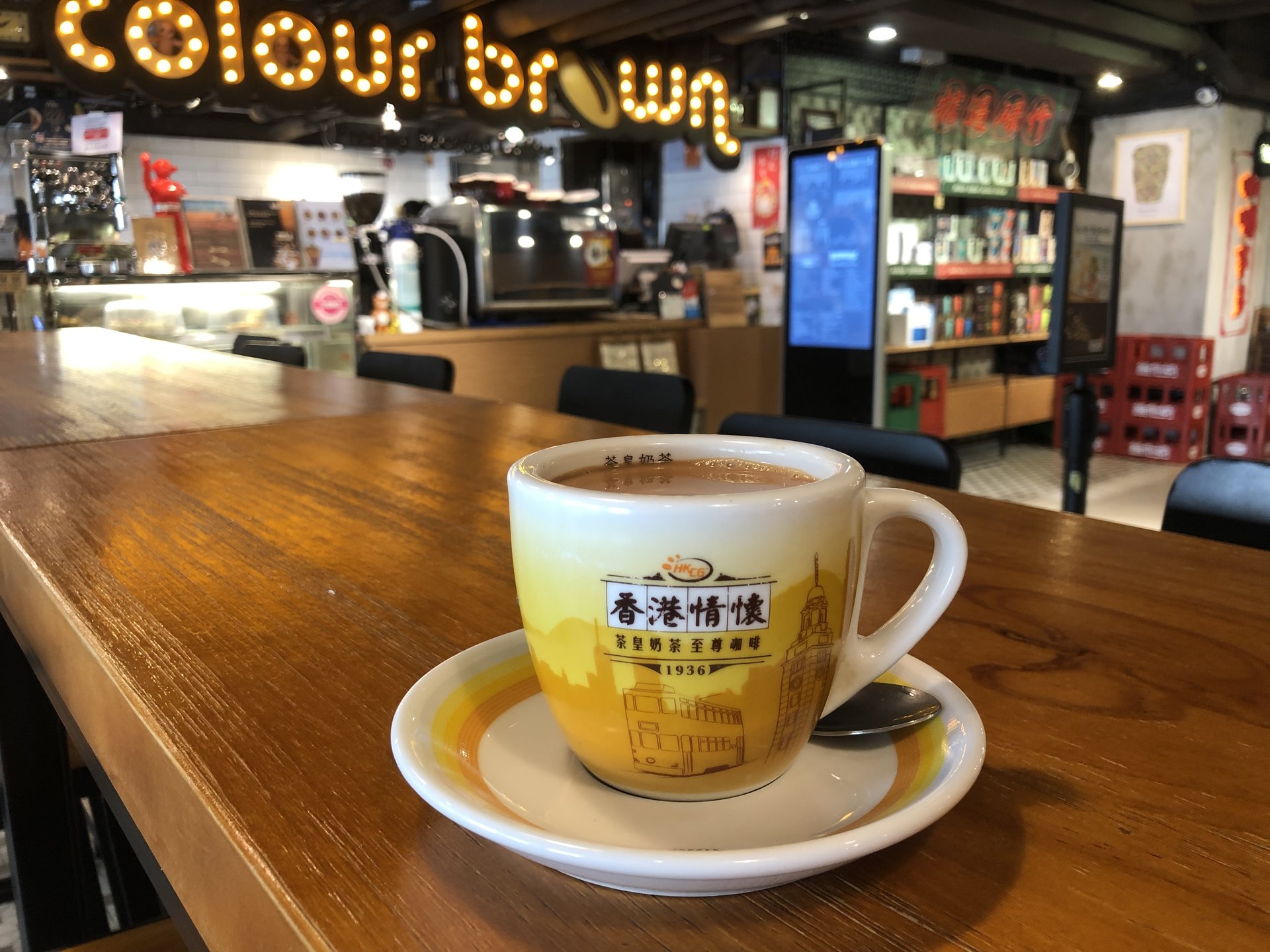 チムサーチョイおすすめ香港カフェ「COLOUR BROWN」絶景も楽しめる‼︎