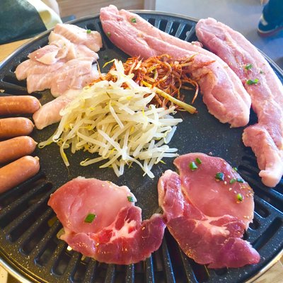 韓国・焼肉YAKUYAKU食堂
