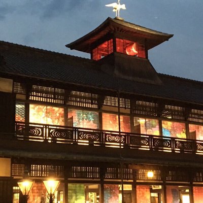 道後温泉本館